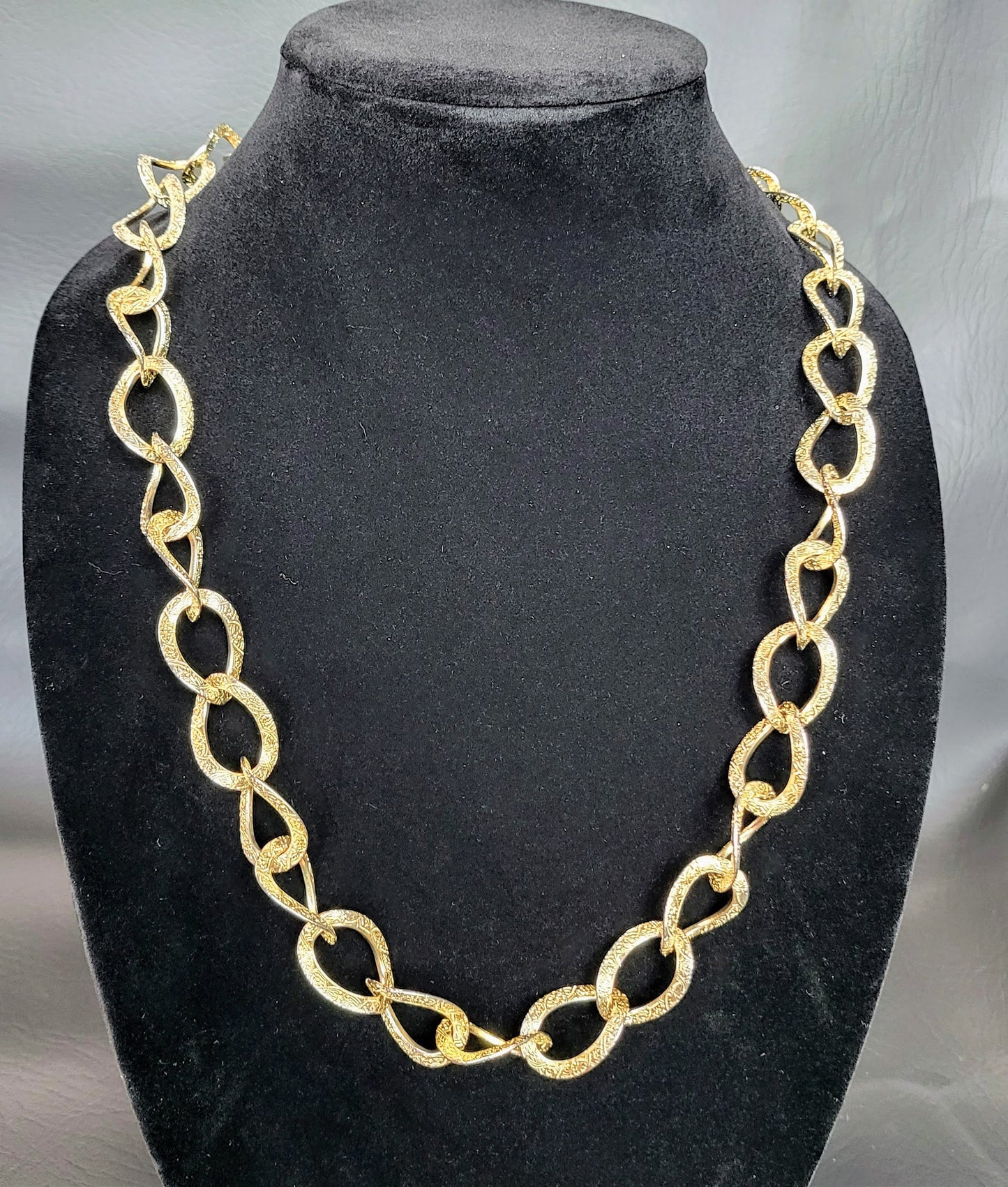 1960s Sarah Coventry Large Link Necklace